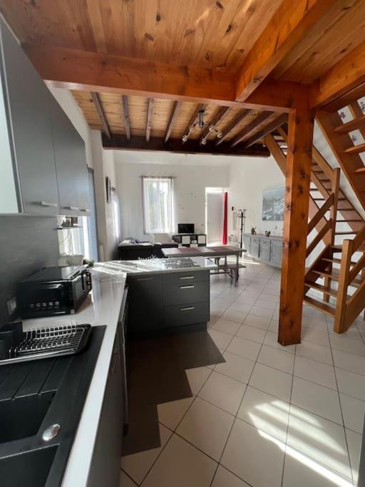 La Petite Angerienne Villa Saint-Jean-dʼAngély Buitenkant foto